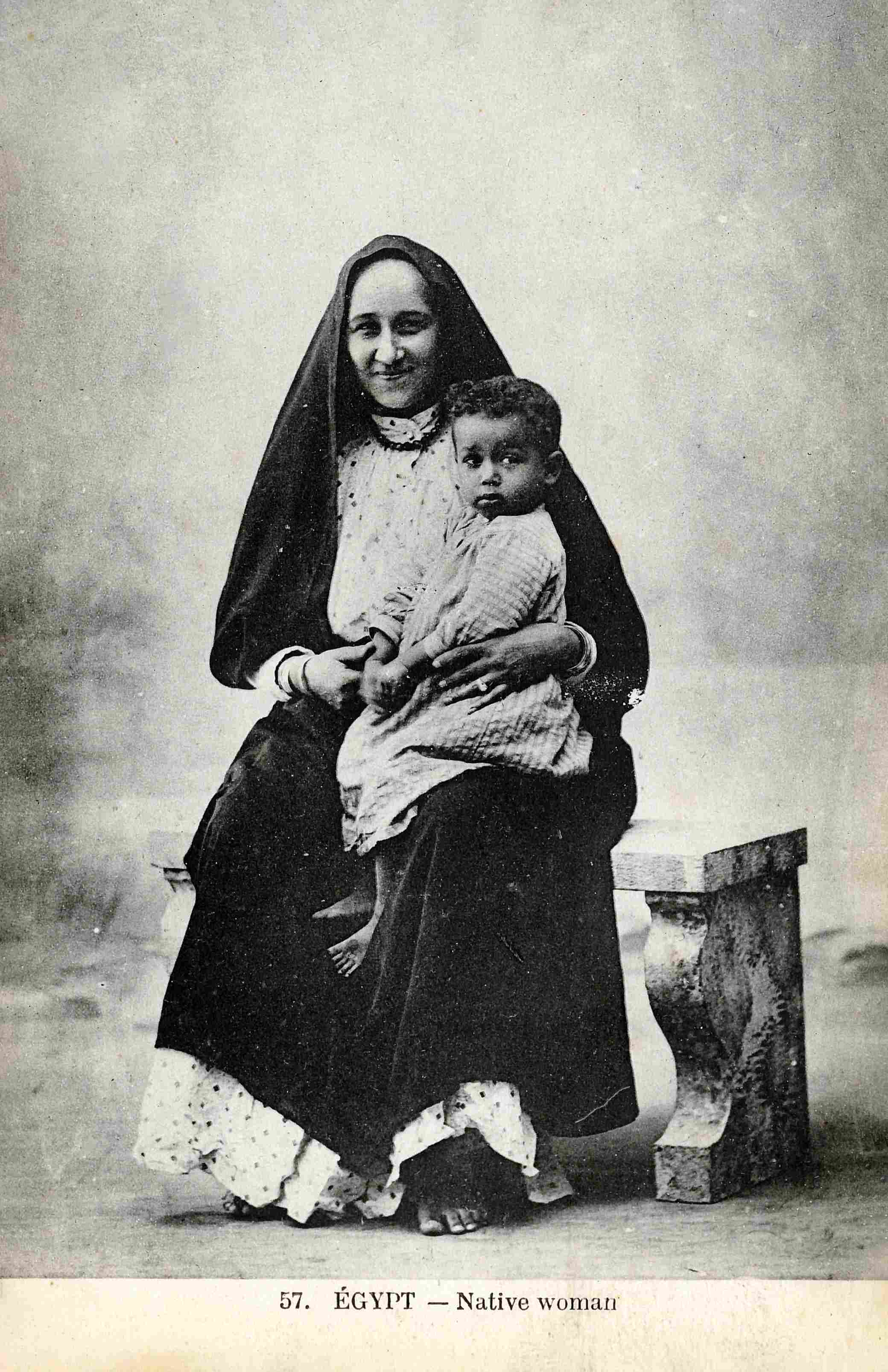 ‘Special collection of “Motherhood” postcards from archival postcards album,’ (HC.HP.2017.0018). Courtesy of Qatar National Library.&nbsp;