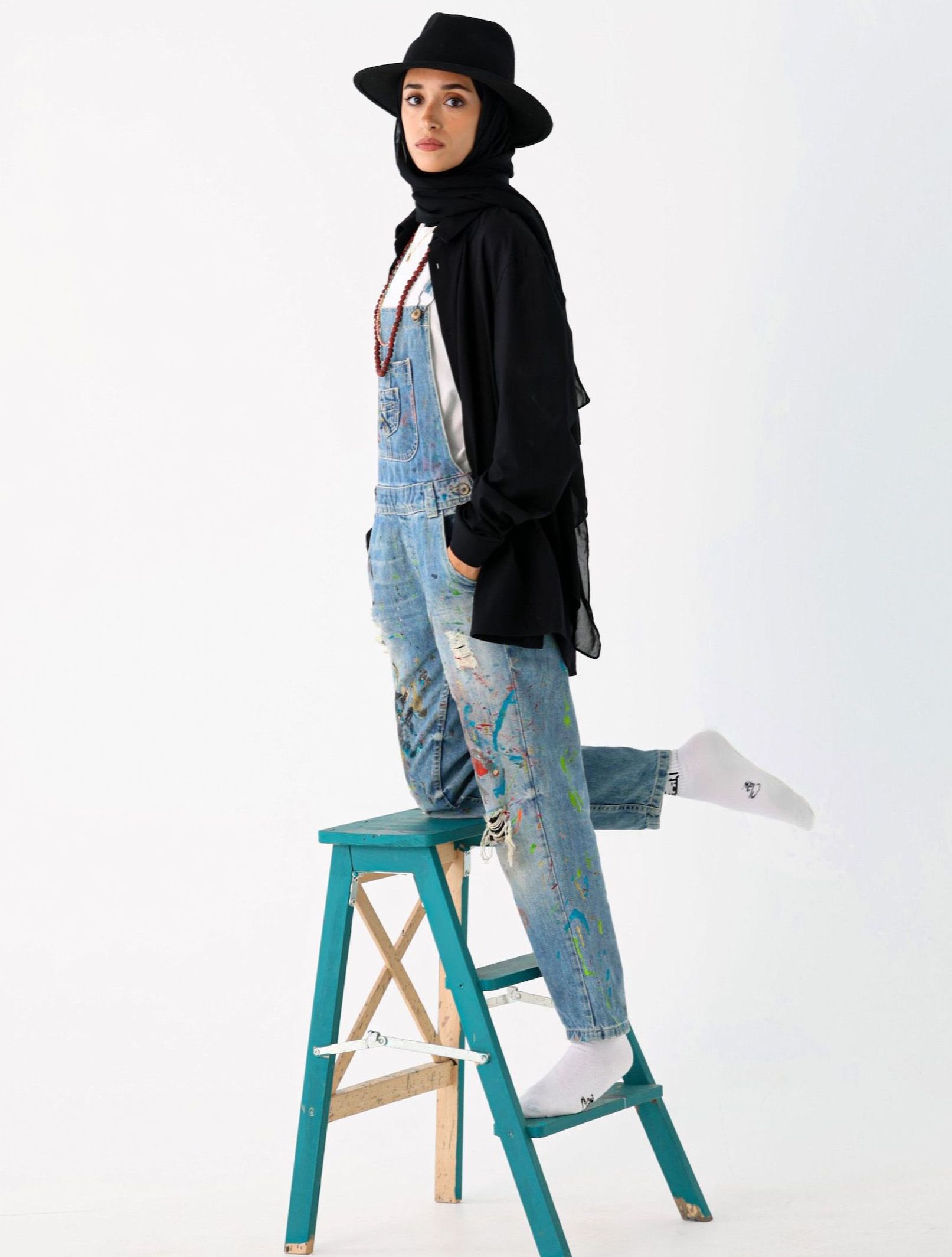 The artist Amal Al Balooshi, courtesy of the artist.