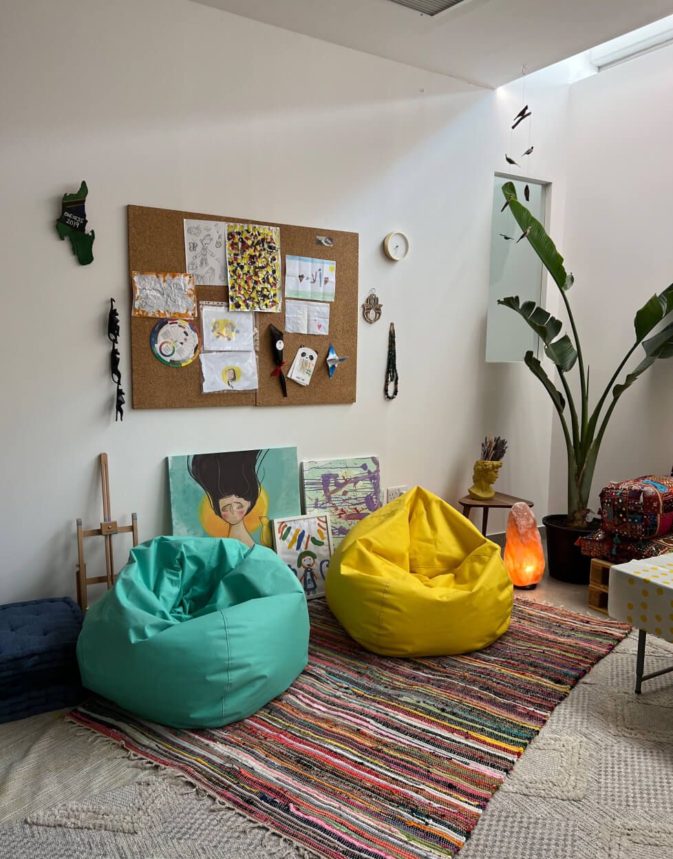 Alaa’s art therapy studio in kuwait. Courtesy of the artist.