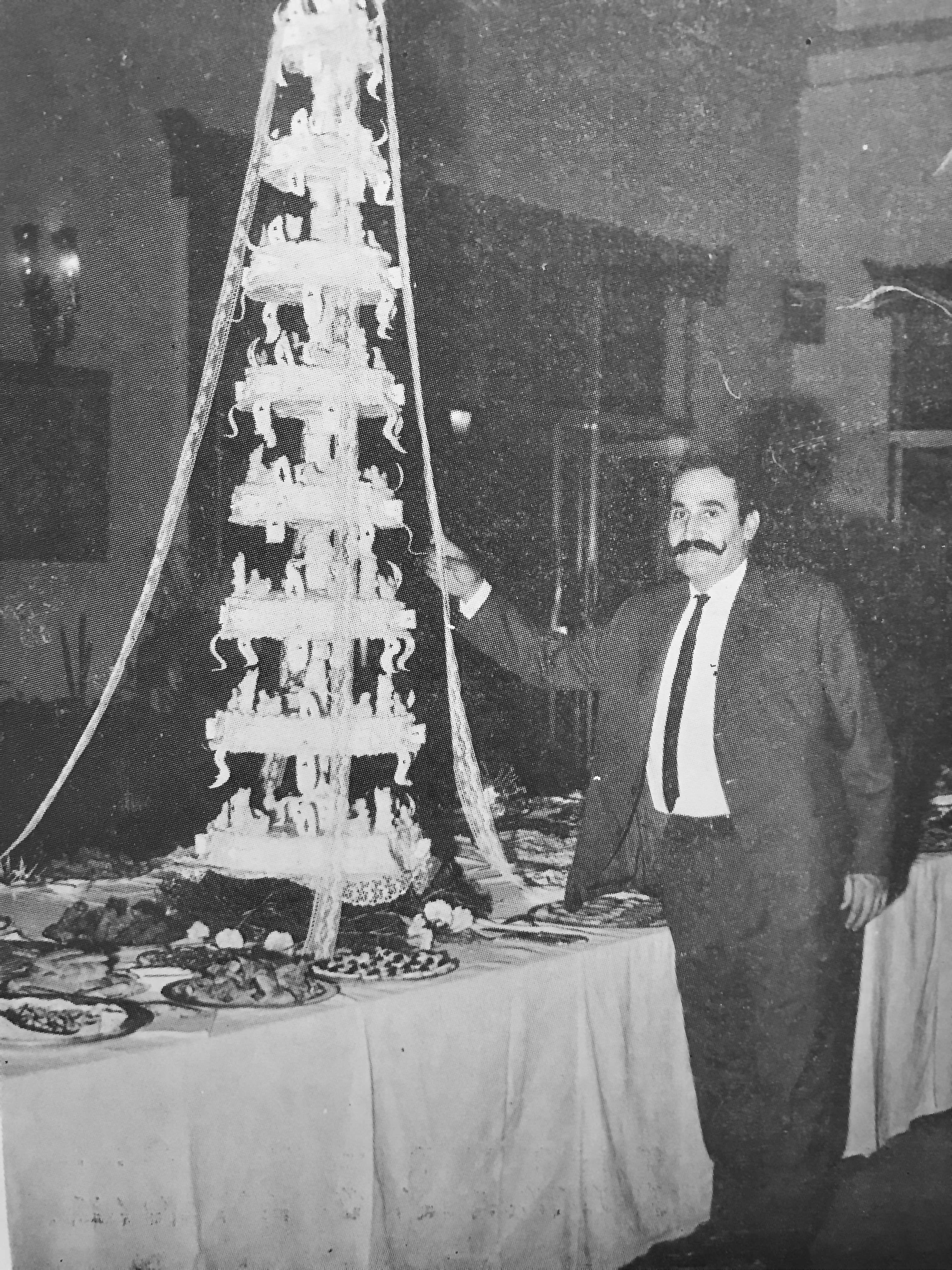 Botros Gerges Shleita, head chef and co-owner of Byblos Sweets in Beirut and author of Fann al-halwa wal-muqabbilat. Photo from Fann al-halwa wal-muqabbilat. 1975. Courtesy of Salma Serry.