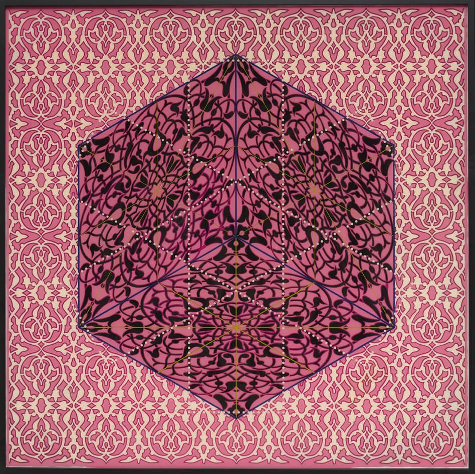 الجنة (حدائق موغال / مكعب منقوش) 2، 2022، راتنج، 47 × 47 بوصة، 119.4 × 119.4 سم، بإذن من الفنّانة
