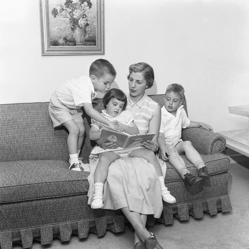 ‘Mrs. L. B. Devenney of Abqaiq with her children.’ May 7, 1958. Courtesy of Aramco Archives.