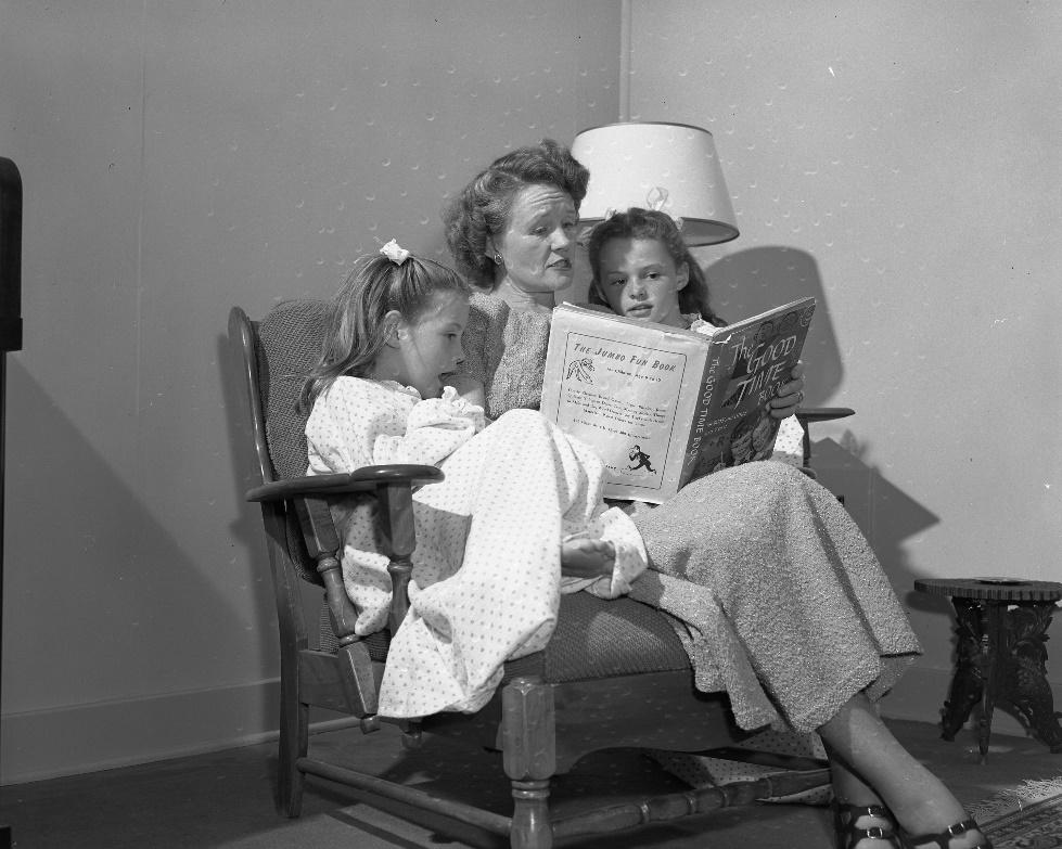 ‘A typical day in the life of an Aramcon family (Singelyn family).’ Courtesy of Aramco Archives.