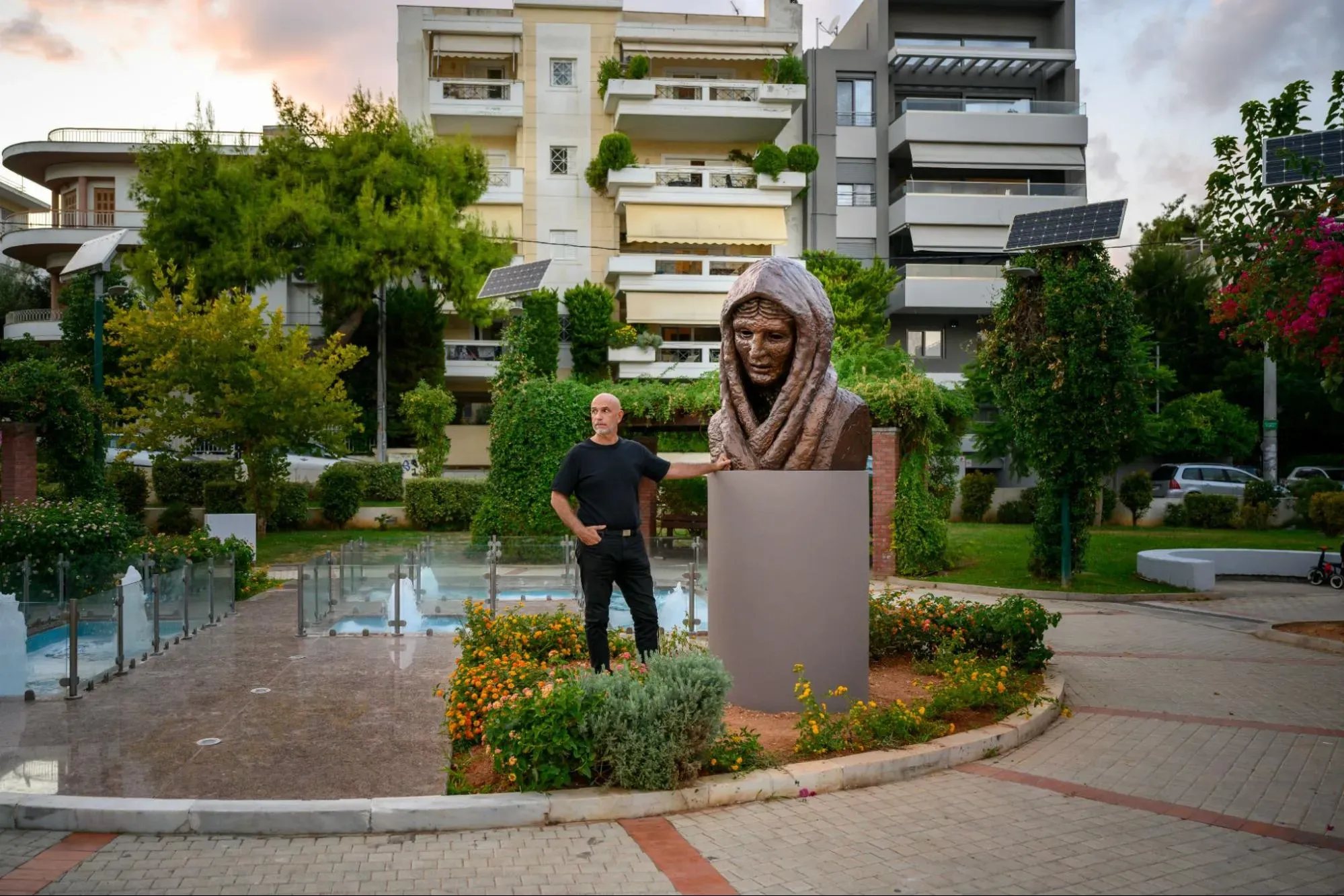 ‘Refugee Woman of Smyrna.’ George Petrides. 2022. Courtesy of the artist.&nbsp;