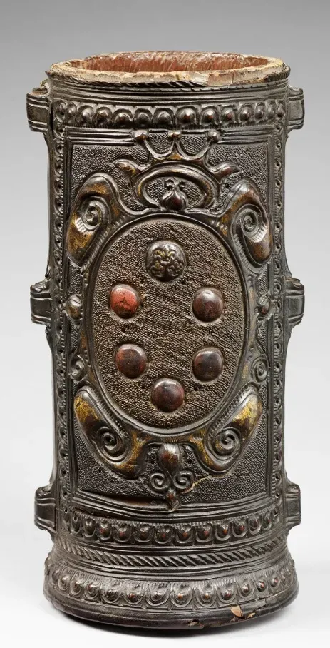 ‘Falconer’s Feed Case, Decorated with a Coat of Arms.’ 16th century. Northern Italy. Wood and leather. 22.4 x 11 x 11 cm. Credits: Louvre Abu Dhabi © Department of Culture and Tourism - Abu Dhabi. Photo by Thierry Ollivier. LAD 2012.008.&nbsp;