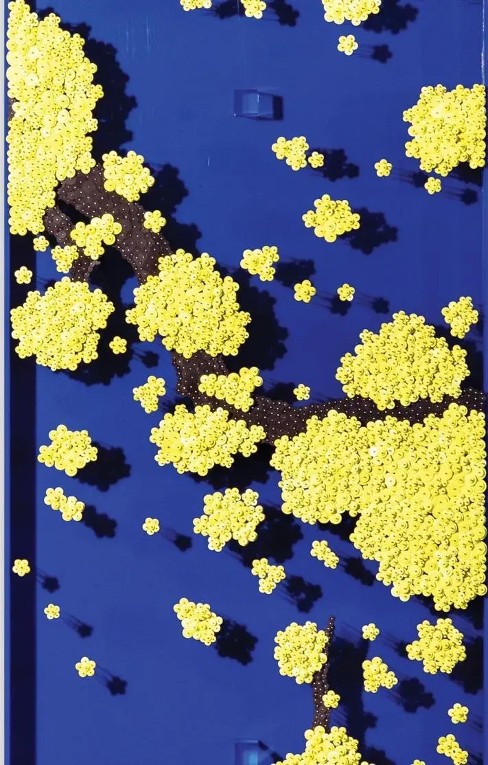 ‘Becoming Again_BY3.’ Ran Hwang. 2021.Paper buttons, beads, crystals, pins on Plexiglas and Plexiglas frame. 242 x 63 x 12 cm. Courtesy of Leila Heller Gallery and Ran Hwang.&nbsp;&nbsp;
