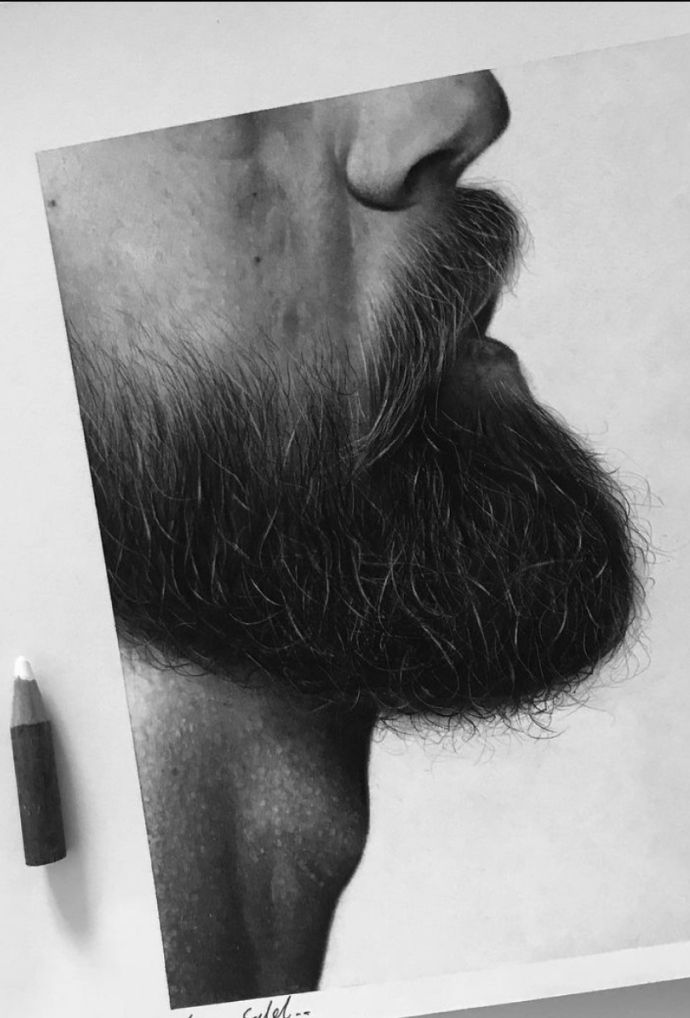 نرجسيّة رجل باستخدام الرصاص والفحم 